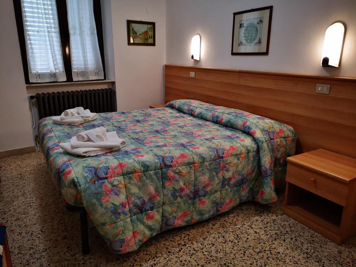 Osteria Dei Locandieri Abbadia San Salvator Eksteriør billede